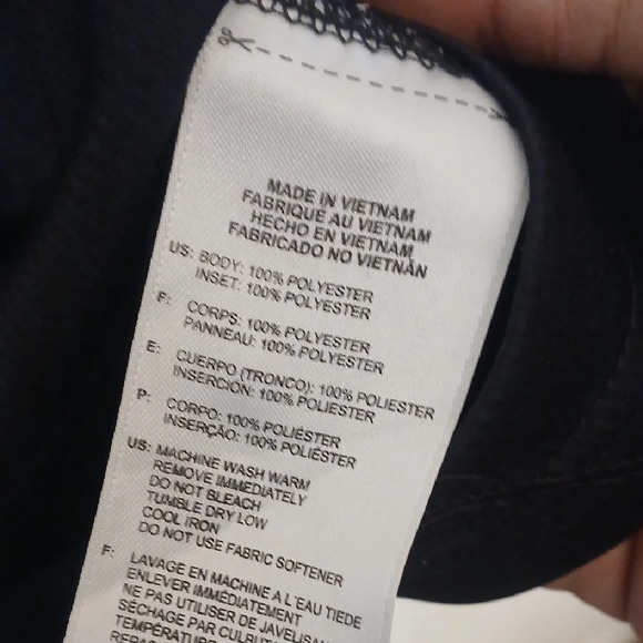 Make Offer!  Adidas Black and Gray Rash Guard Swim Top - Picture 5 of 5